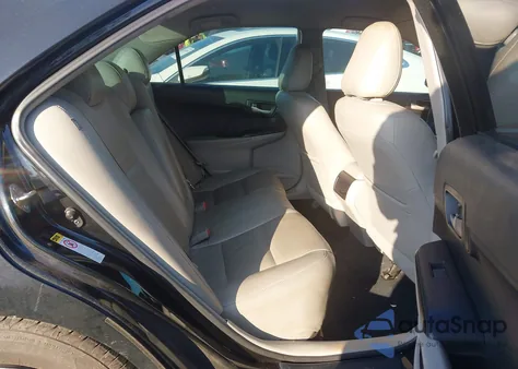 2014 Toyota Camry Le z USA, uszkodzony, nr VIN 4T1BF1FK4EU356453